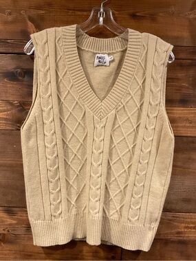 Princess Polly Diamond Cable Knit V-Neck Sweater Vest - Beige size Small/ Medium